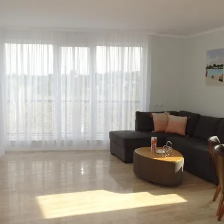 July's Island Deluxe * Tjernomorets