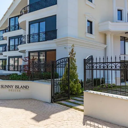 July's Island Deluxe Appartement *