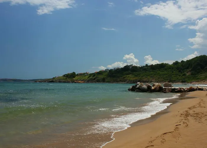 July's Island Deluxe Apartamento Chernomorets